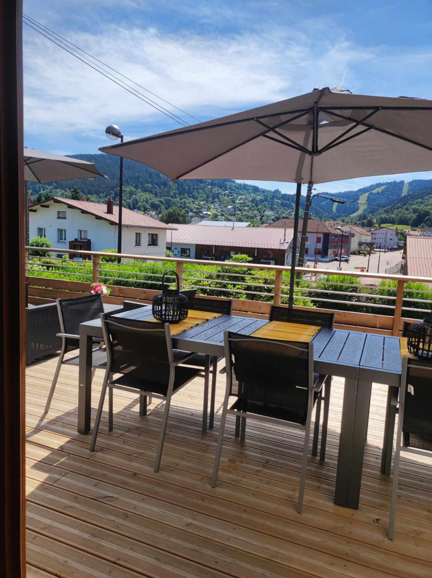 Gite Papillon 6 A14 Personnes - Jacuzzi Gérardmer Kültér fotó